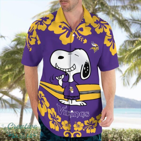 Minnesota Vikings Flower Cute Snoopy Smile Hawaiian Shirt Summer Gift Product Photo 2